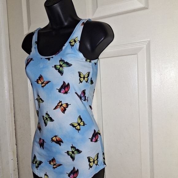 No boundaries butterfly print tank top size small - Picture 4 of 5